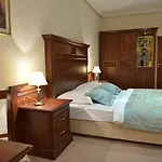 Grand Wellness & 内乌姆