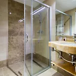 Grand Wellness & Szálloda Neum