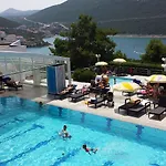 Szálloda Grand Wellness & 4*