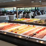 Grand Wellness & 4* 内乌姆