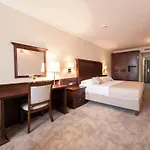 Grand Wellness & 4* 内乌姆