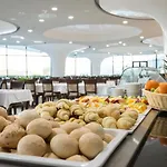 Grand Wellness & Szálloda