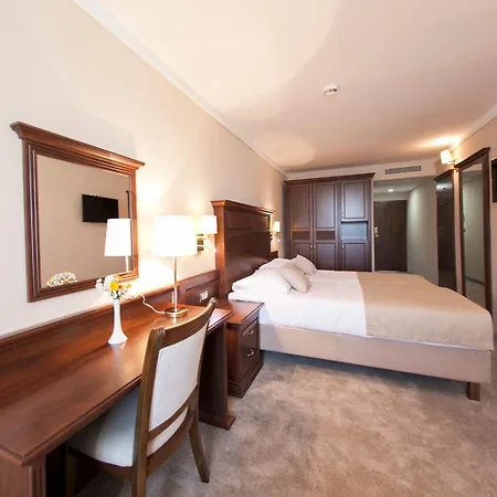 Grand Wellness & Neum