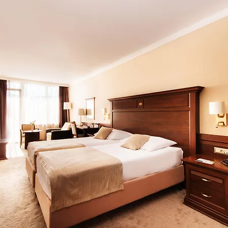 Szálloda Grand Wellness &