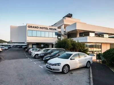 乌姆大酒店 4*