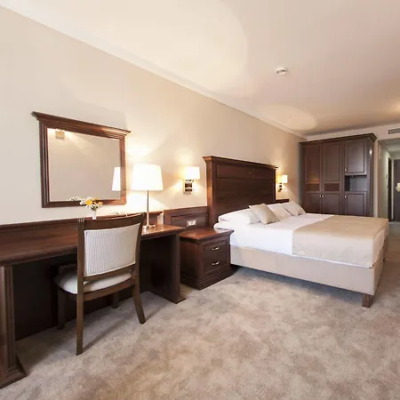 Grand Wellness & 4* Neum