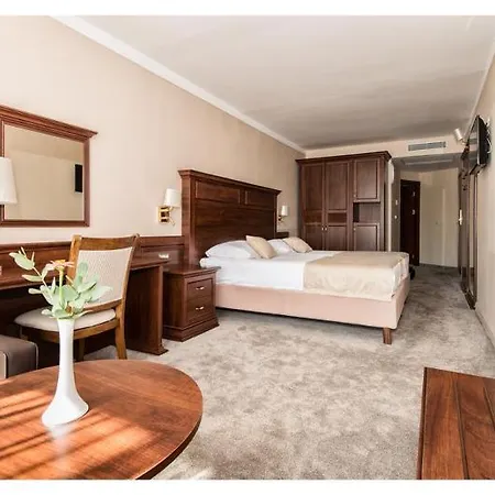 Grand Wellness & Neum