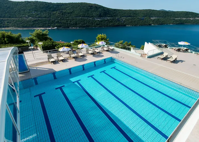 Szálloda Grand Wellness & 4*