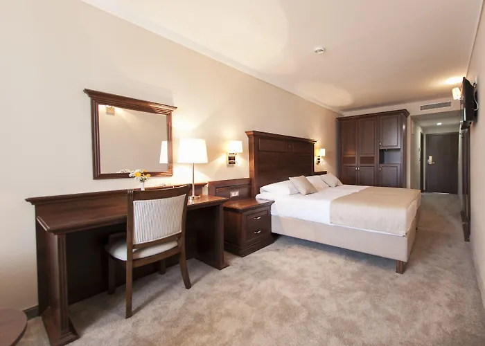 Grand Wellness & Szálloda Neum