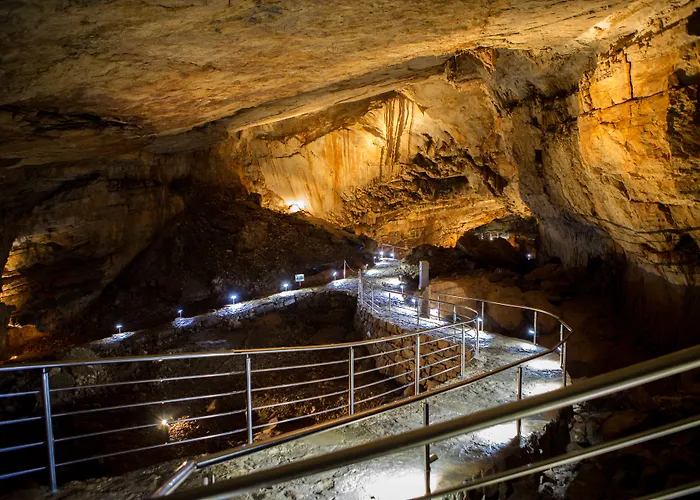 Grand Wellness & Neum