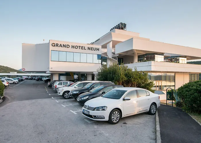 Szálloda Grand Wellness & 4*