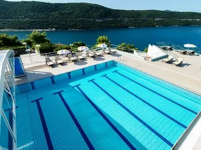 Szálloda Grand Wellness & 4*