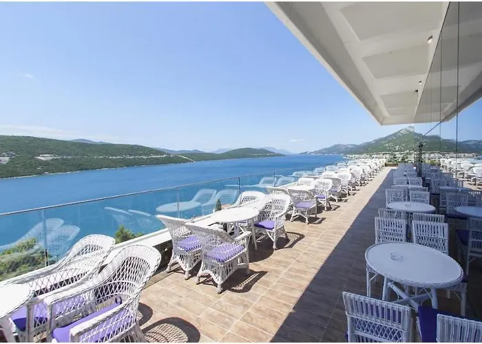 Szálloda Grand Wellness &