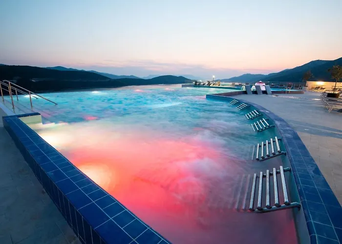 Grand Wellness & Neum